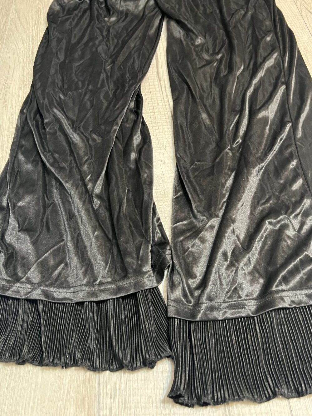 Peppermayo Black Pleated Wide Leg Pants Shiny Satin Lounge Trousers US 4 AU 8 - Picture 10 of 10